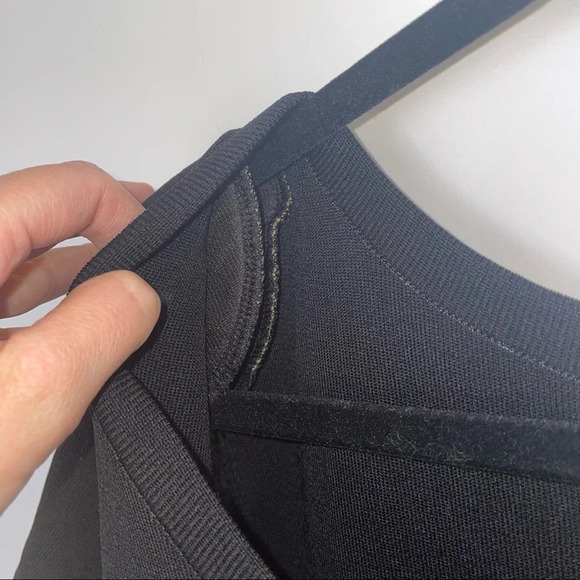 Exclusively Misook Black Acrylic Knit Short Sleeve Scoop Neck Dress Size Medium - Picture 4 of 5